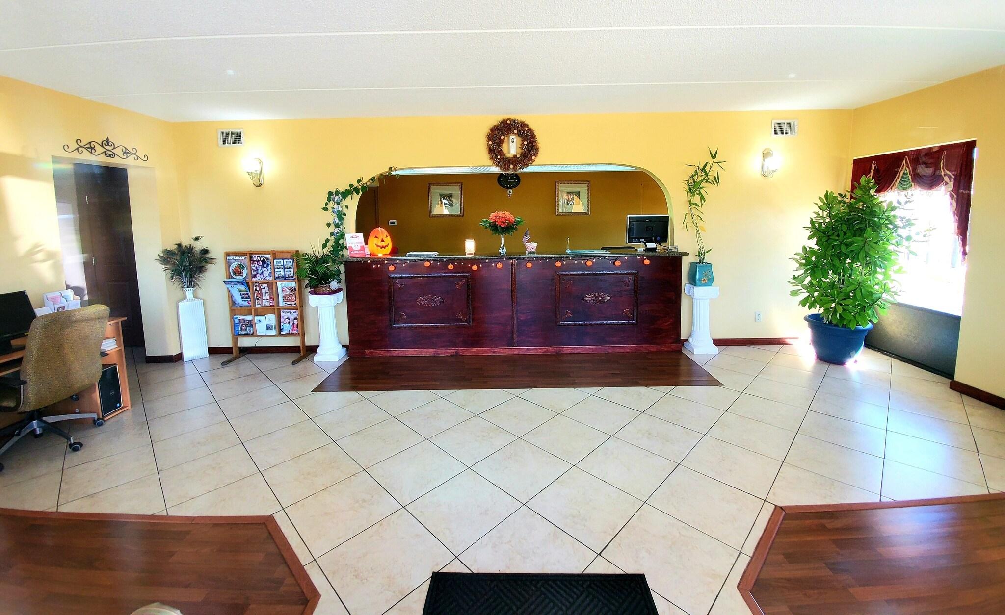 Executive Inn Scottsville 10/33