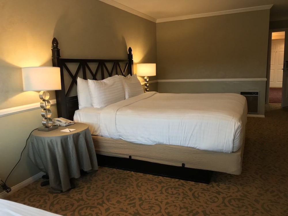 The Morgan Hotel San Simeon 9/50