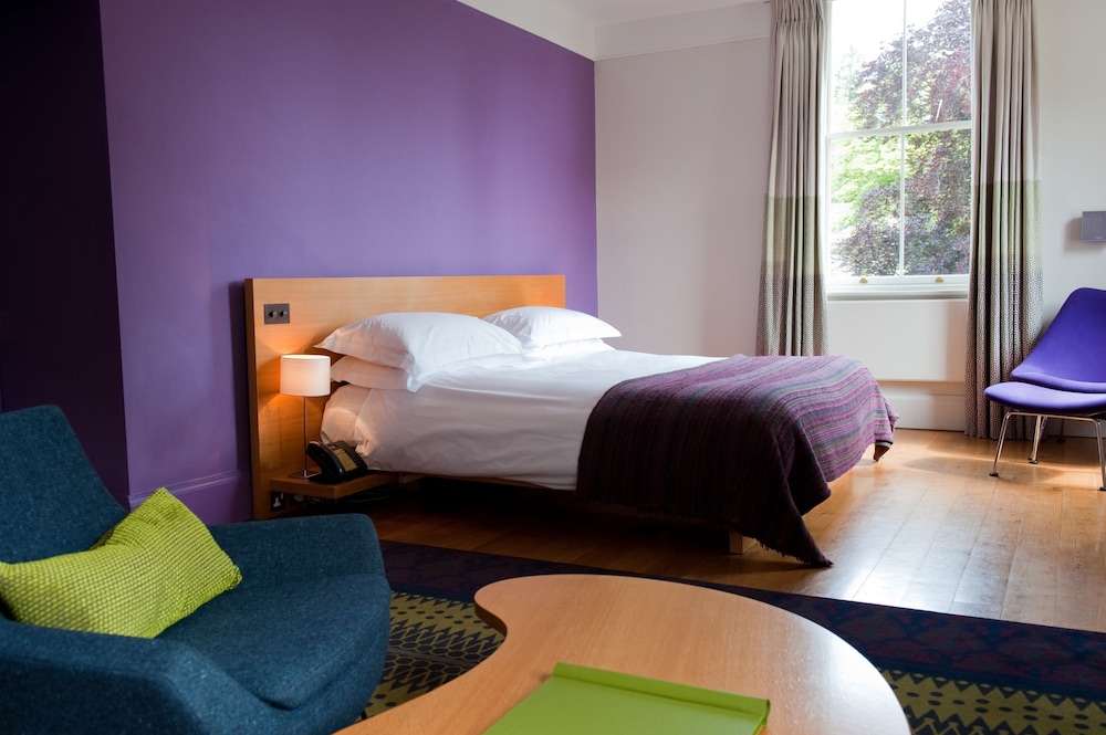 Cowley Manor 24/58
