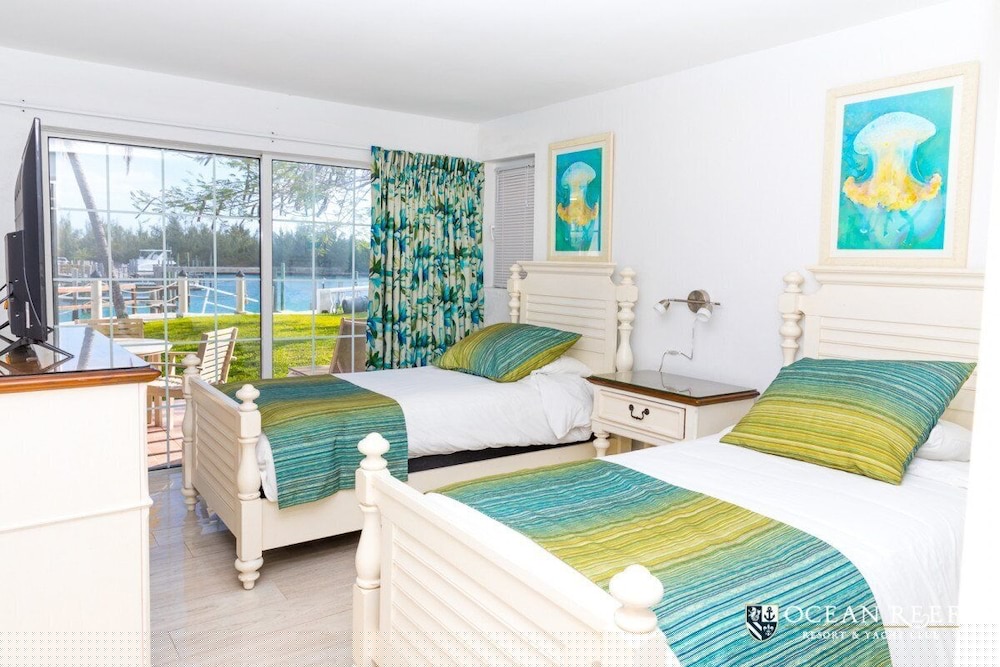 Ocean Reef Yacht Club Resort 23/75