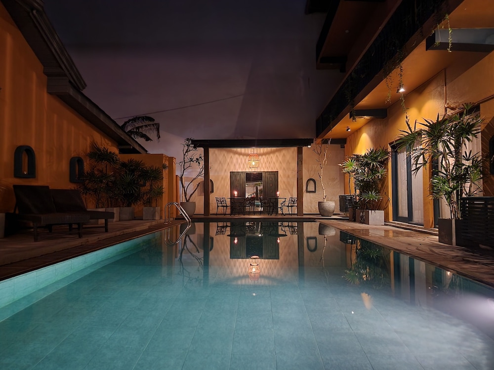 Suite Lanka 20/50