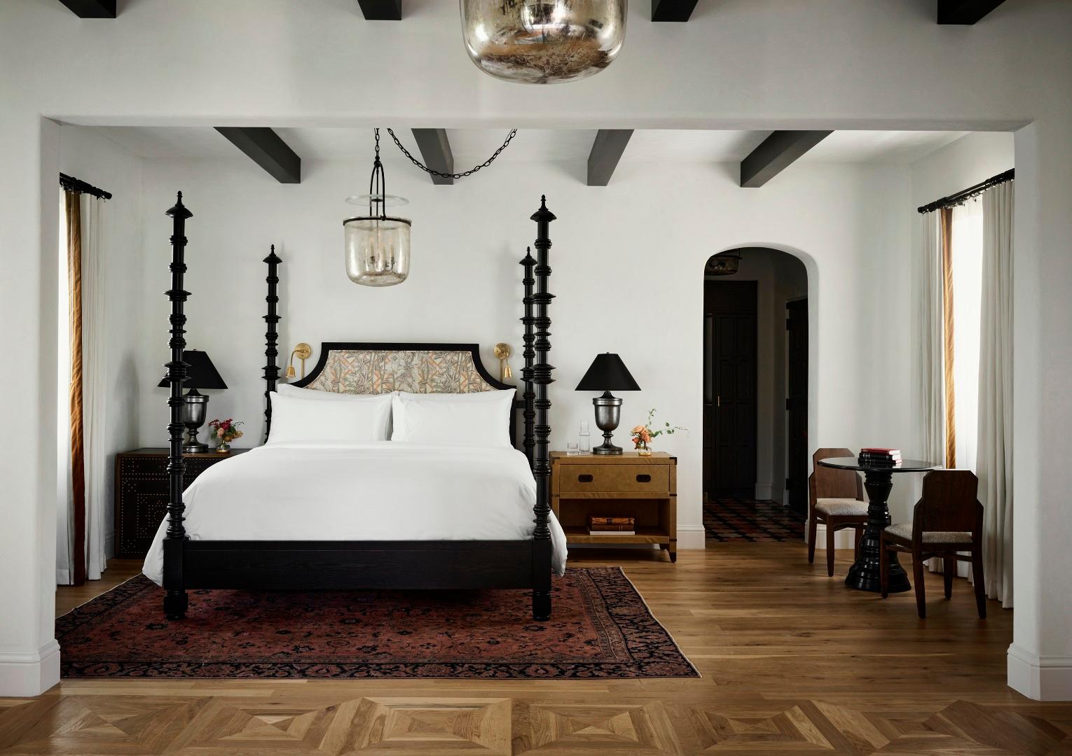 Cypress, Suite