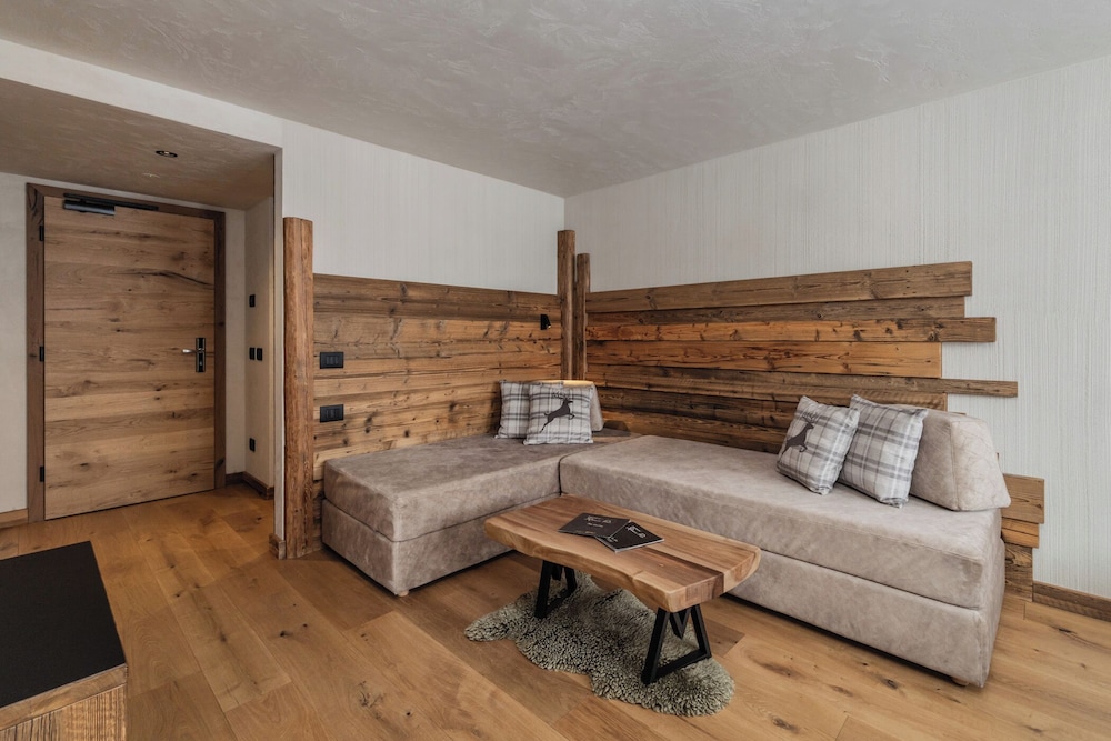 SPORTHOTEL ROMANTIC PLAZA 33/48