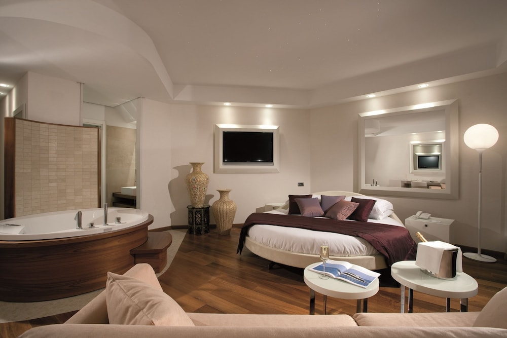 Paradiso Relais Hotel 68/92