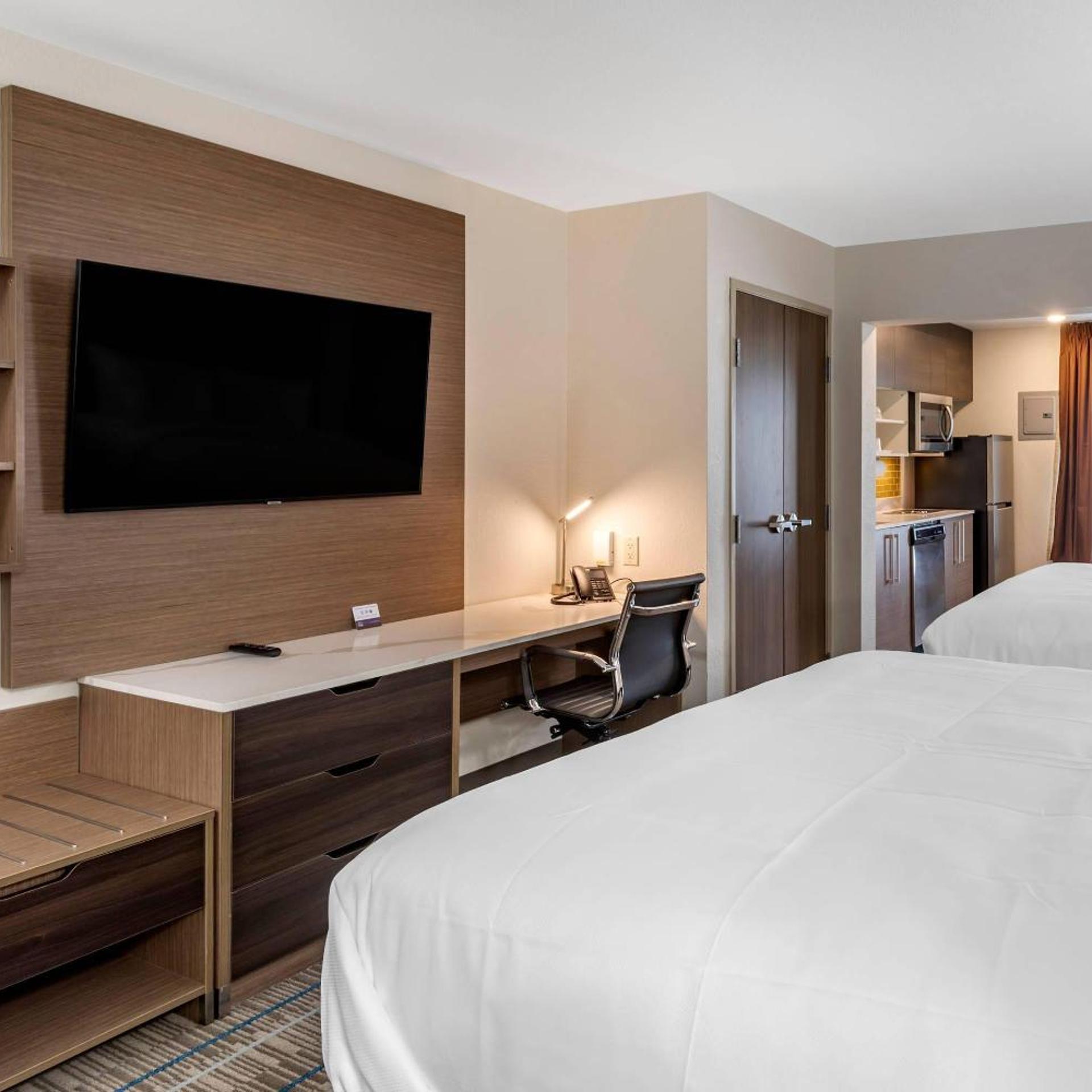 Efficiency, Suite, 2 Queen Beds