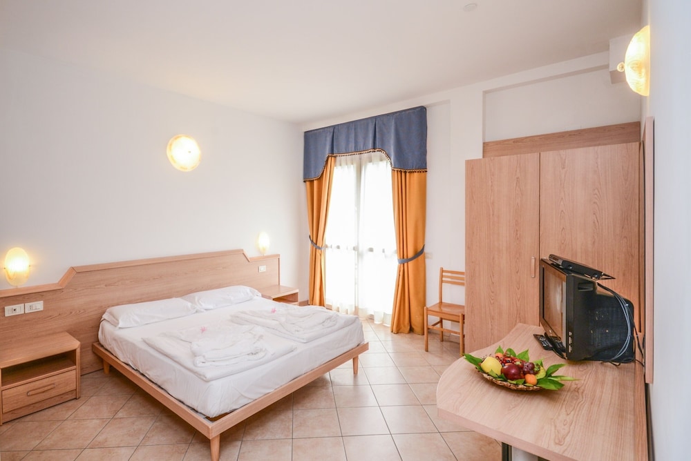 Hotel Antico Monastero 26/53