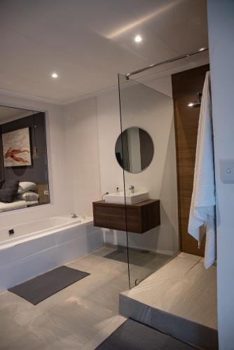 The Royal Bryanston 22/33