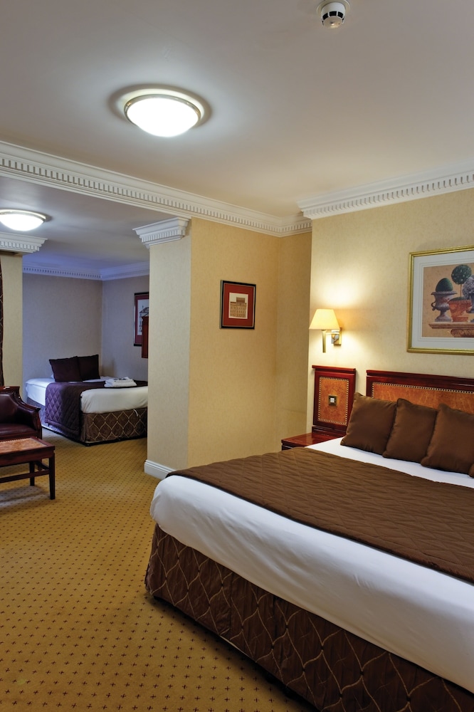Grange Clarendon Hotel 32/72