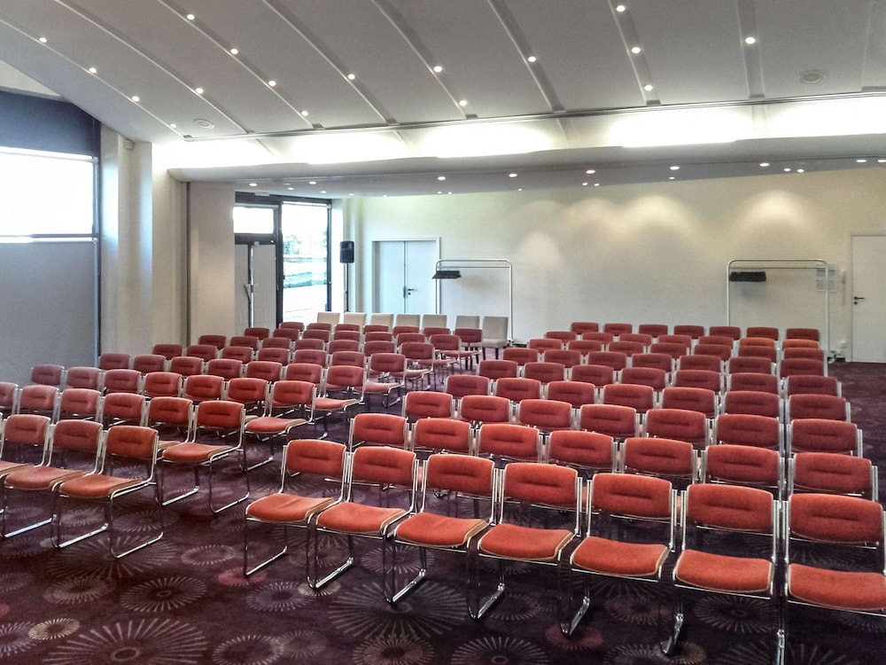 Ibis Styles Evry Cathedrale 37/48
