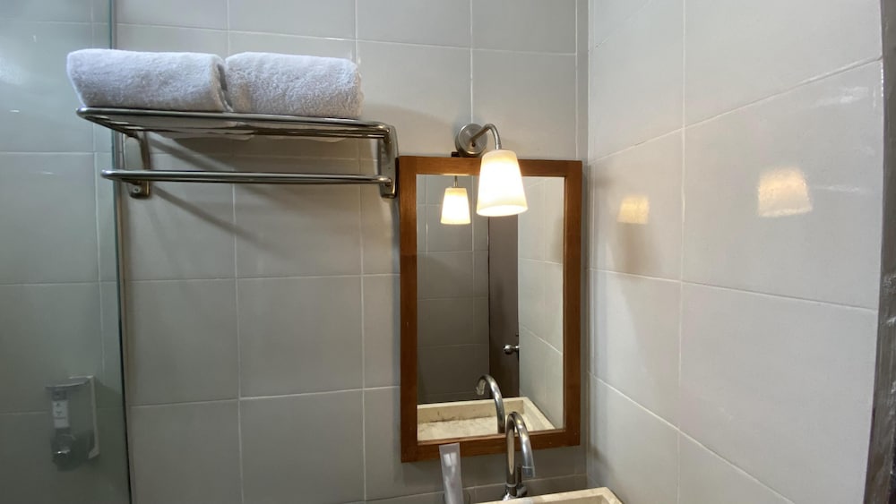 Mawar Asri Hotel 43/43
