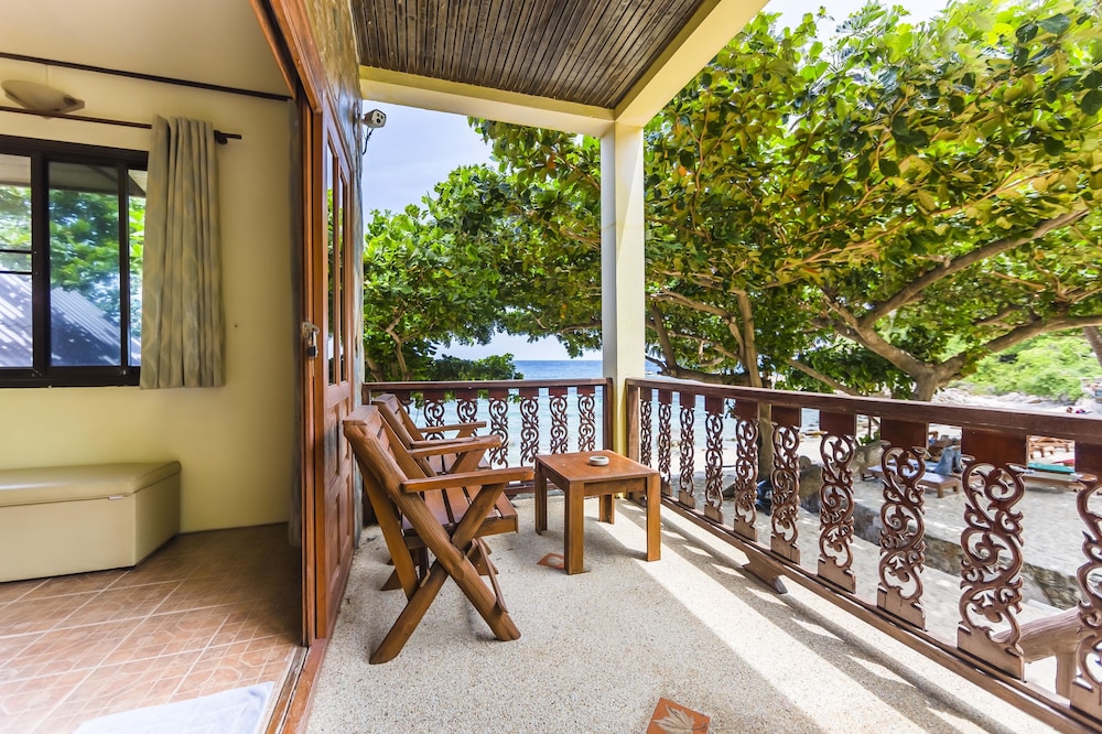 Coral View Resort 32/64