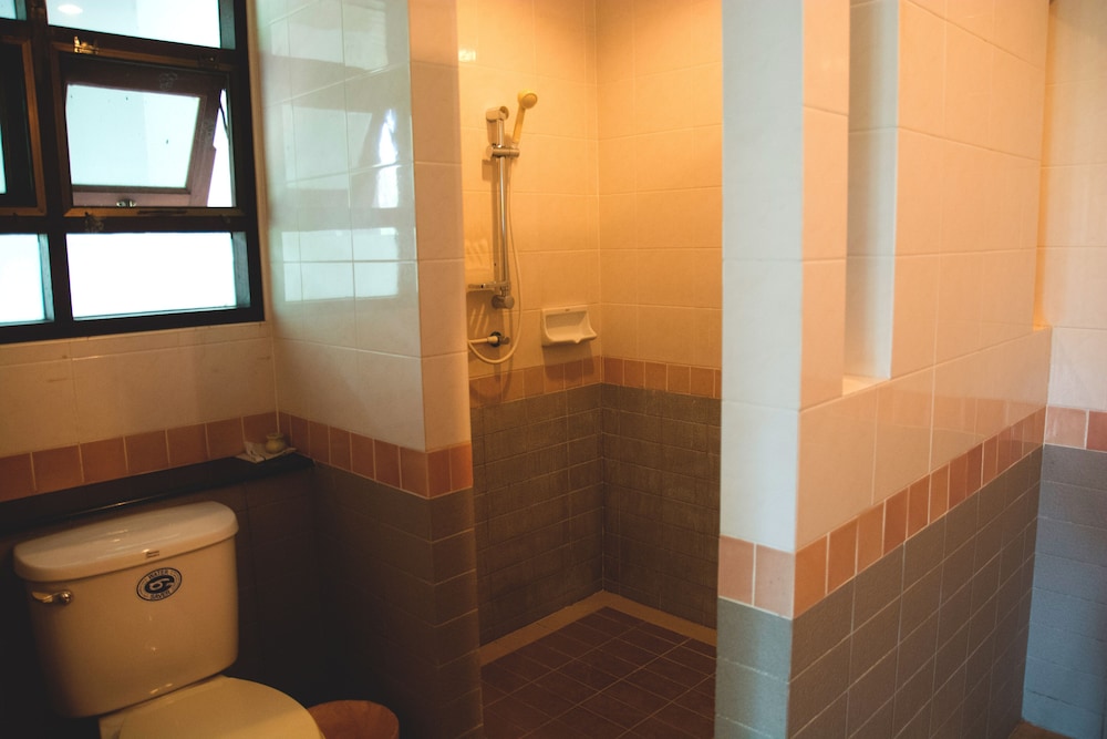 Tak Andaman Resort & Hotel 53/53