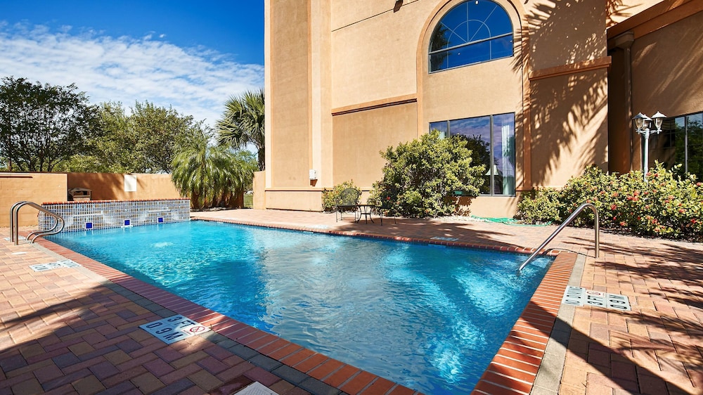 Best Western Casa Villa Suites 3/28