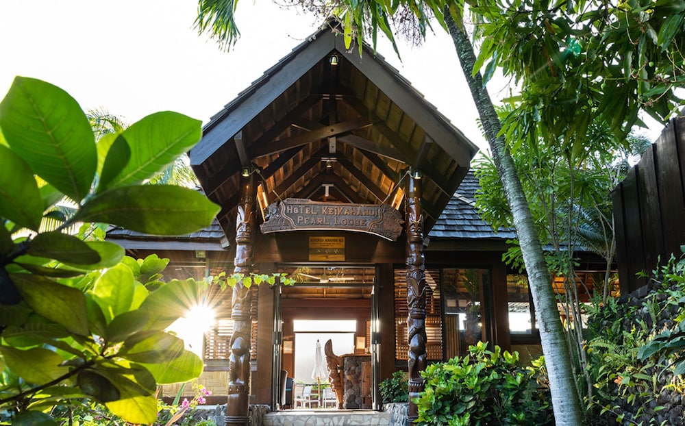 NUKU HIVA KEIKAHANUI PEARL LODGE 1/56