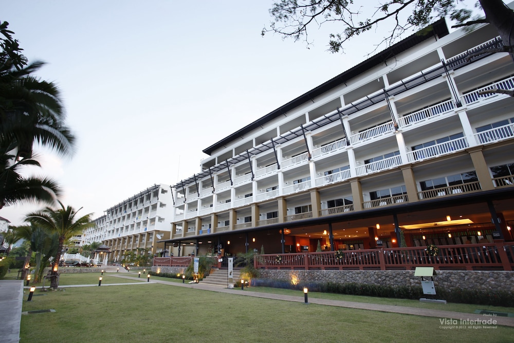 Kata Sea Breeze Resort in KARON BEACH