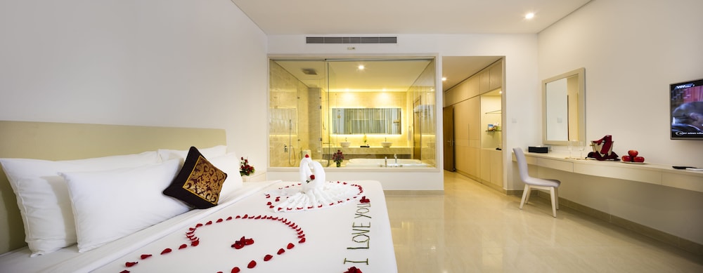 Diamond Bay Condotel Resort Nha Trang 34/77