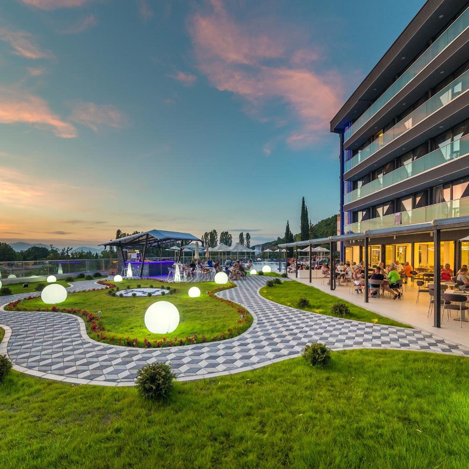 Laki Hotel & Spa 47/50