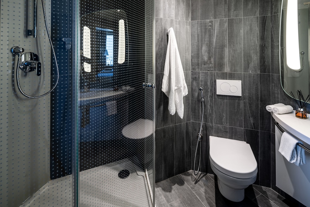 ibis Jeddah City Center 71/72