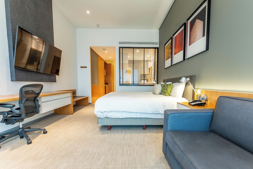 غرفة ديلوكس بسرير كينج، The Paragon Hotel Mexico City Santa Fe by Accor 5/10