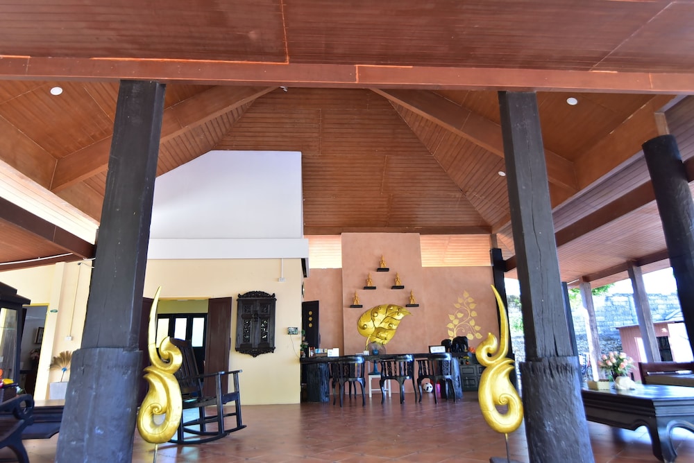 Koh Ngai Thanya Beach Resort 45/65