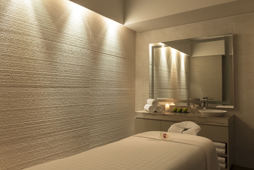 Le Meridien Bahrain City Centre 29/48