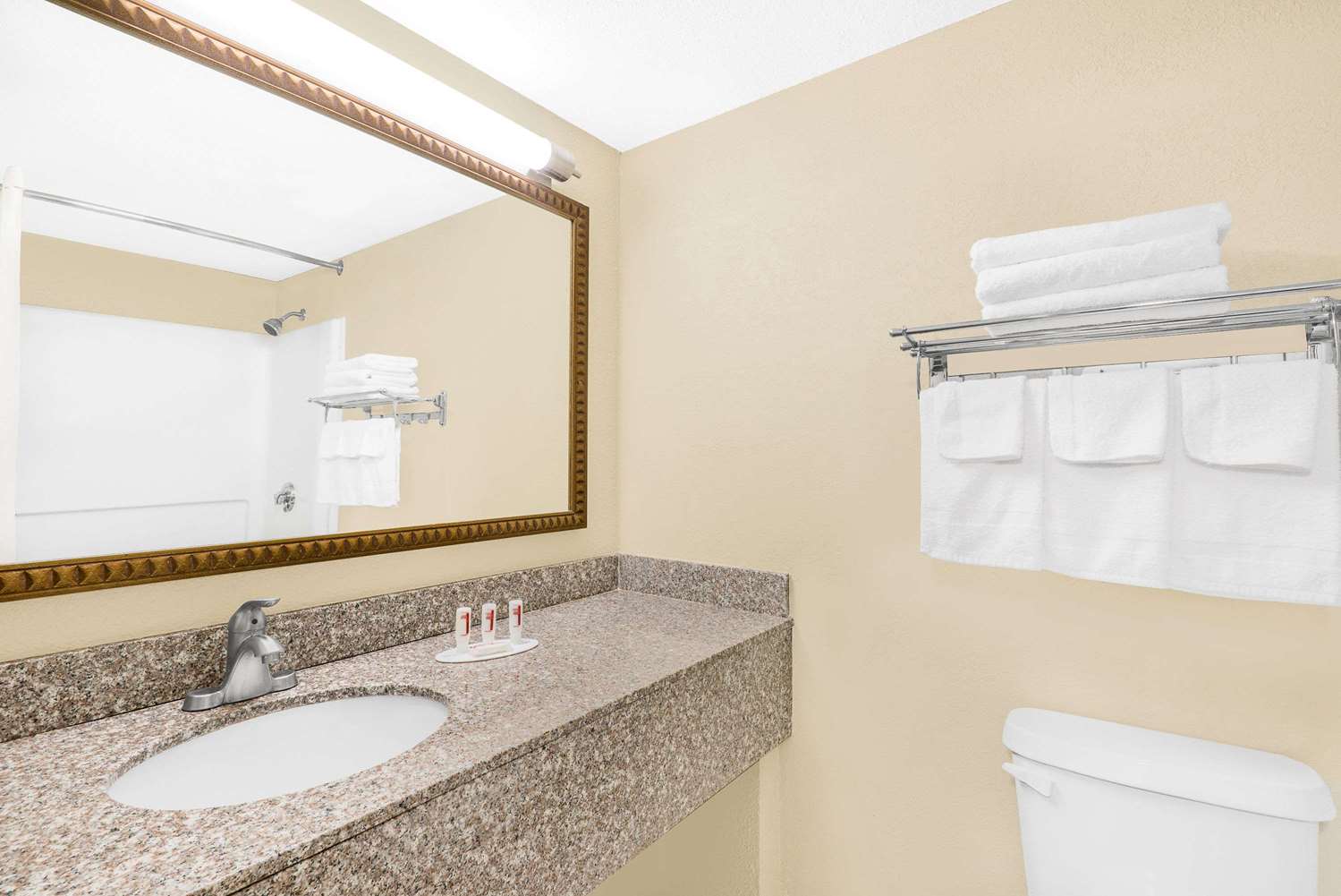 Travelodge By Wyndham Lima OH 5/6