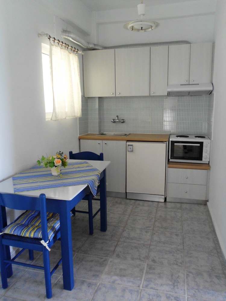 Paradise Apartments 26/43