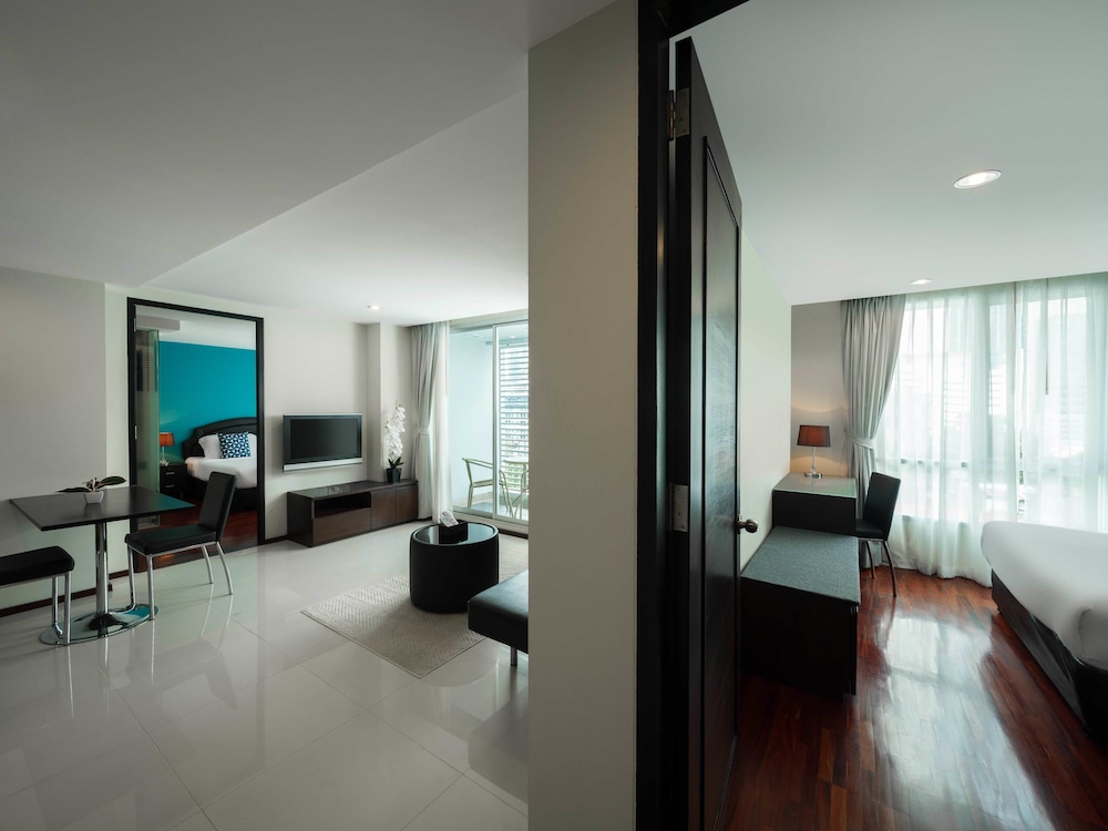 Silom Lofts Hotel 19/47