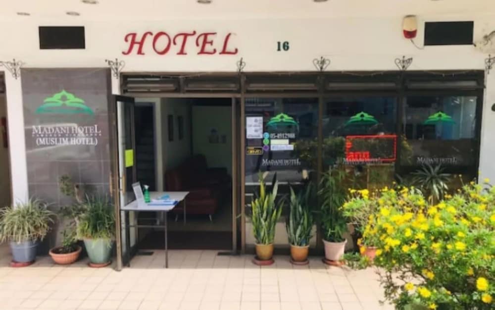 Madani Muslim Hotel 3/34