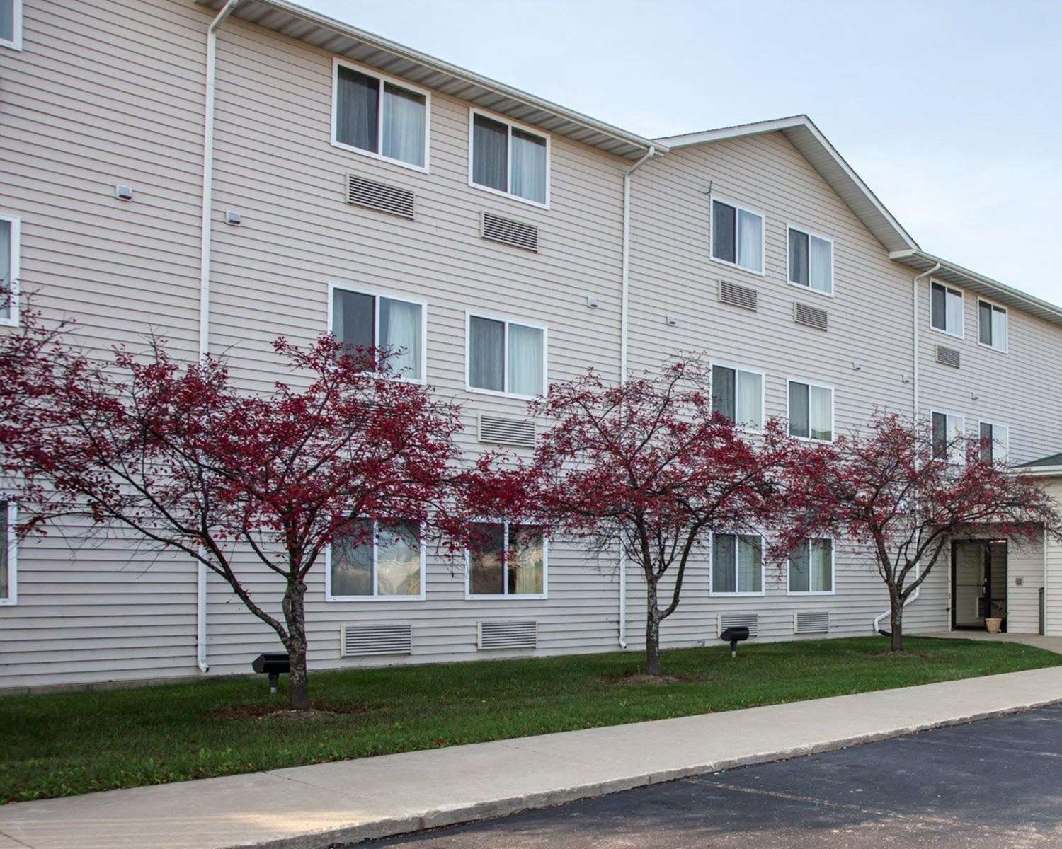 Quality Inn & Suites Loves Park Near Rockford 35/35