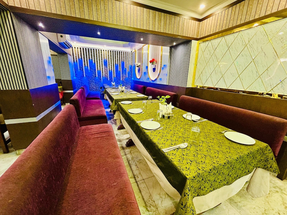 Hotel Delta International 21/50