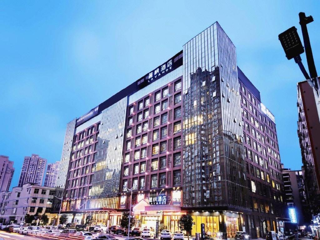 Lavande Hotel (Jiahe Wanggang Metro Station) 6/47