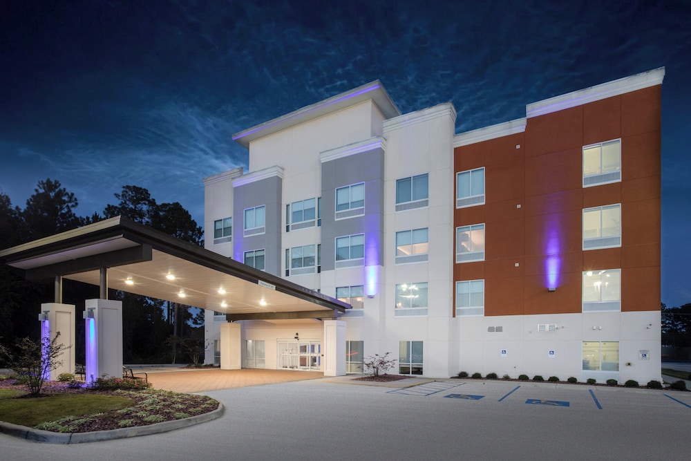 Holiday Inn Express Slidell 1/73