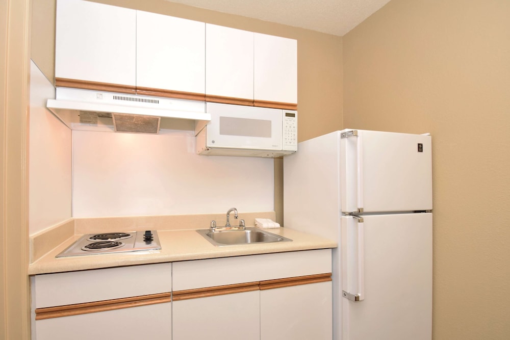 Extended Stay America - San Antonio - Airport 54/56