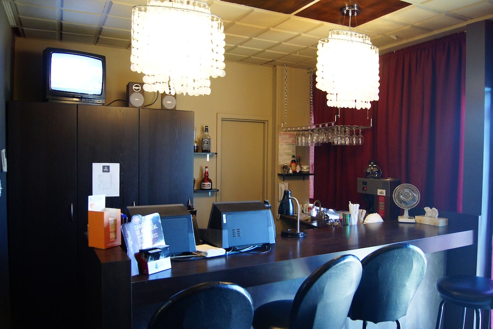 Hotel L'Express 52/65