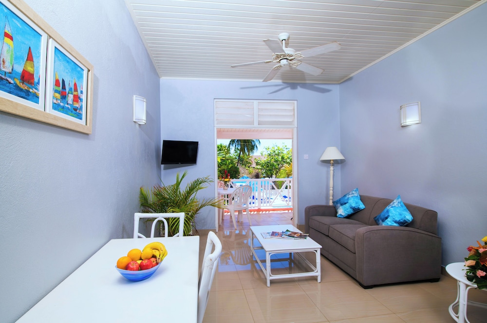 Dover Beach Hotel 38/61