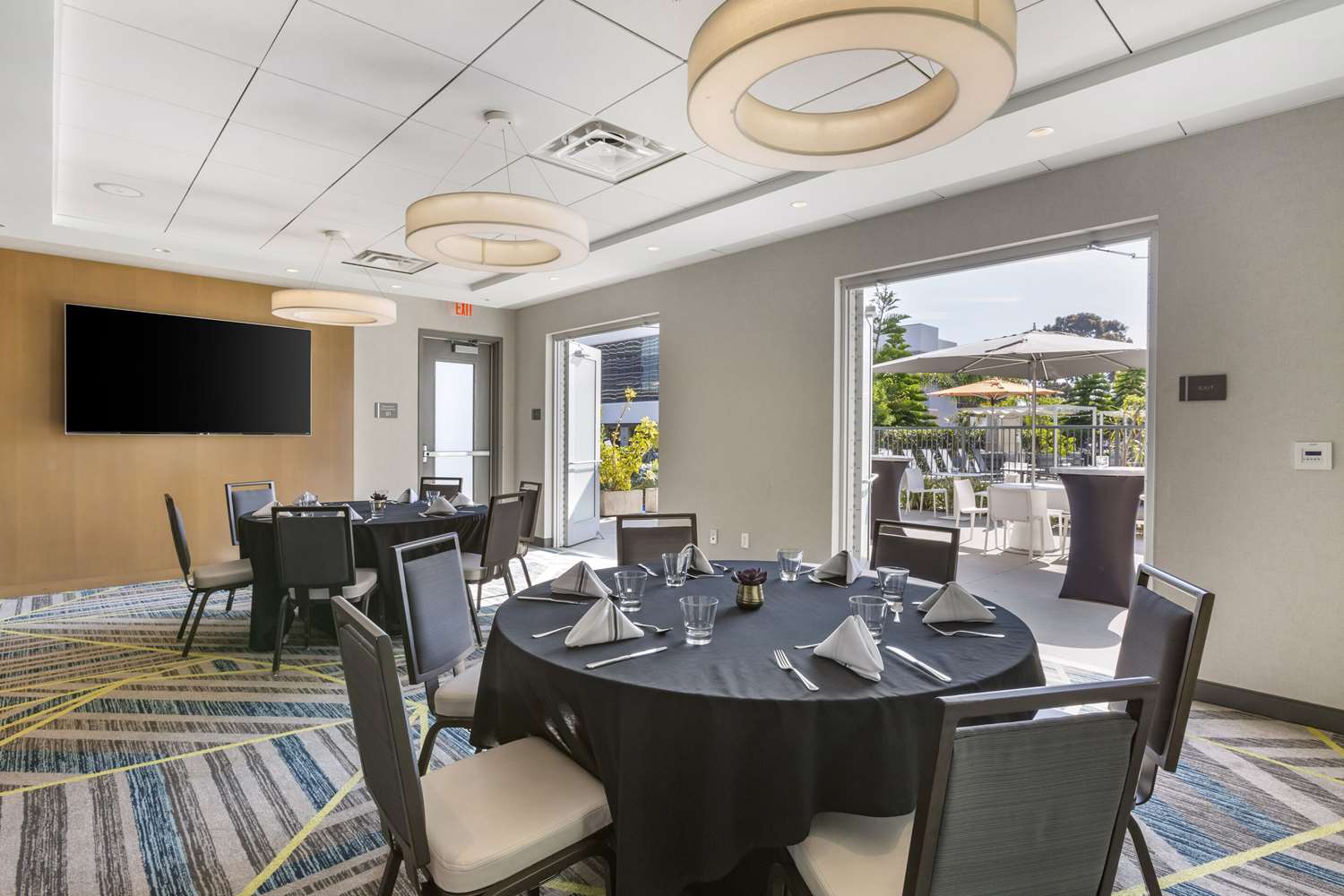 Cambria Hotel LAX 19/28