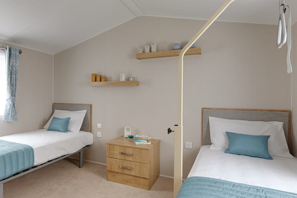 Newperran Holiday Park 18/50