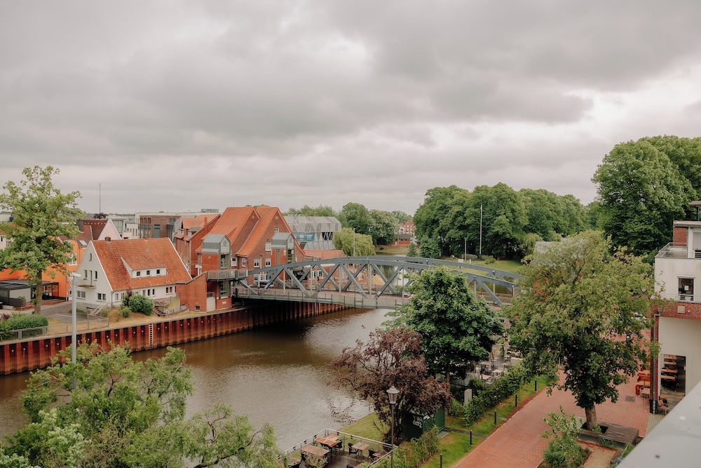 VIA PLAZA Meppen by Hackmann 54/58