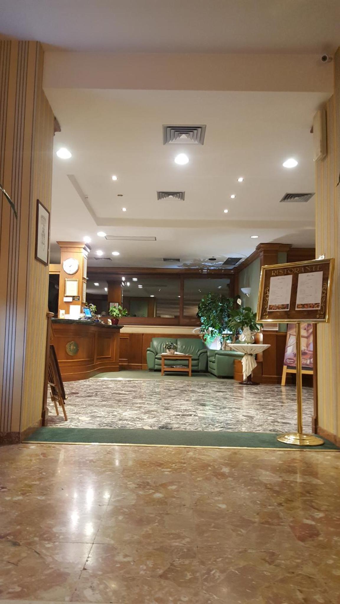 Nuovo Albergo 9/49