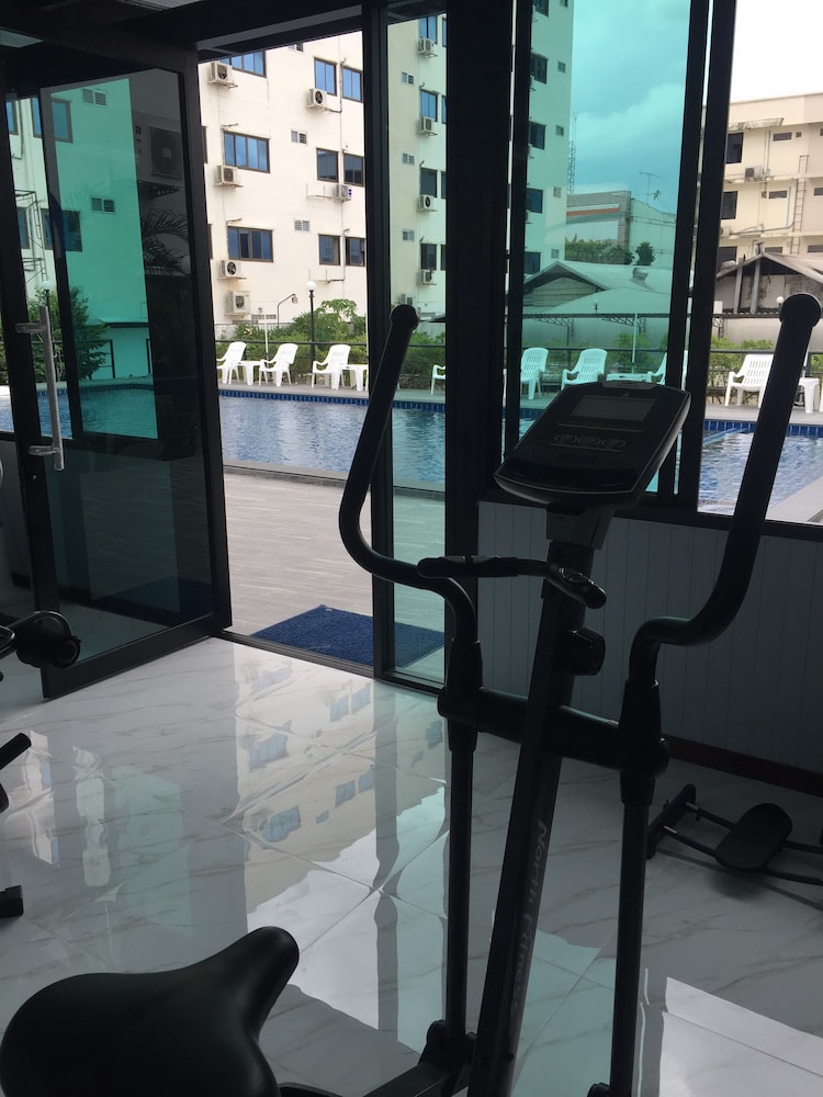 Chada Veranda Hotel 45/56