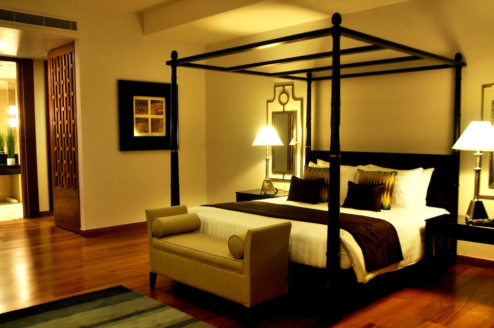 The Blue Water Hotel and Spa 14/50