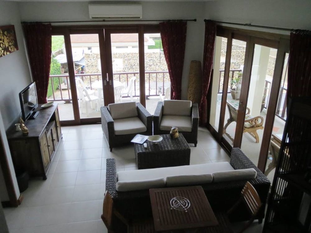 Papillon Residence 15/18