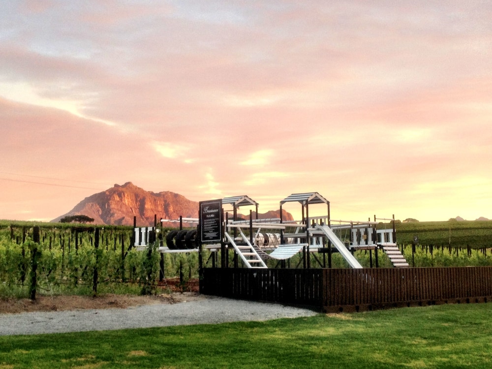 Brenaissance Wine & Stud Estate 29/36
