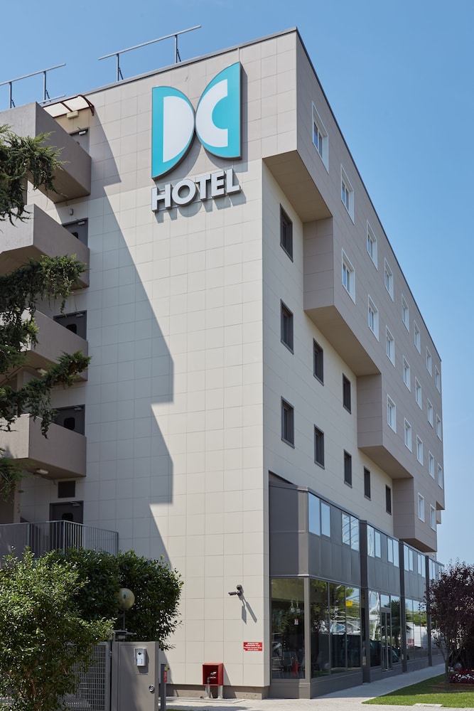 DC Hotel International 3/64