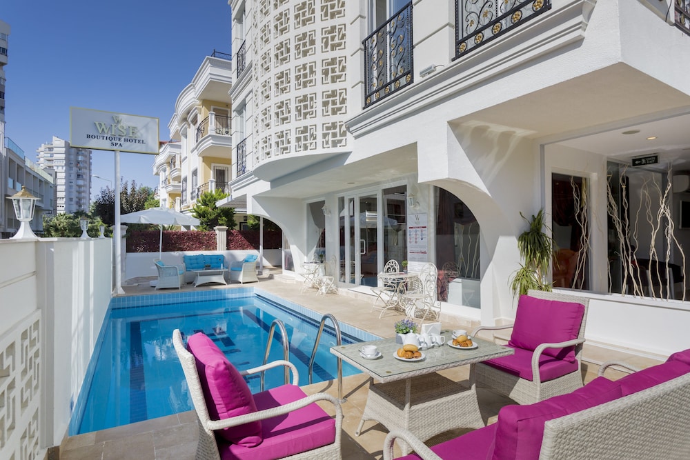 Wise Boutique Hotel & Spa 9/65