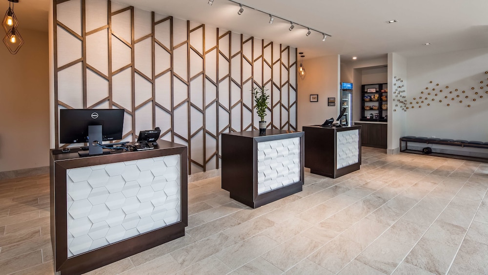 Wingate by Wyndham Austin North 2/32