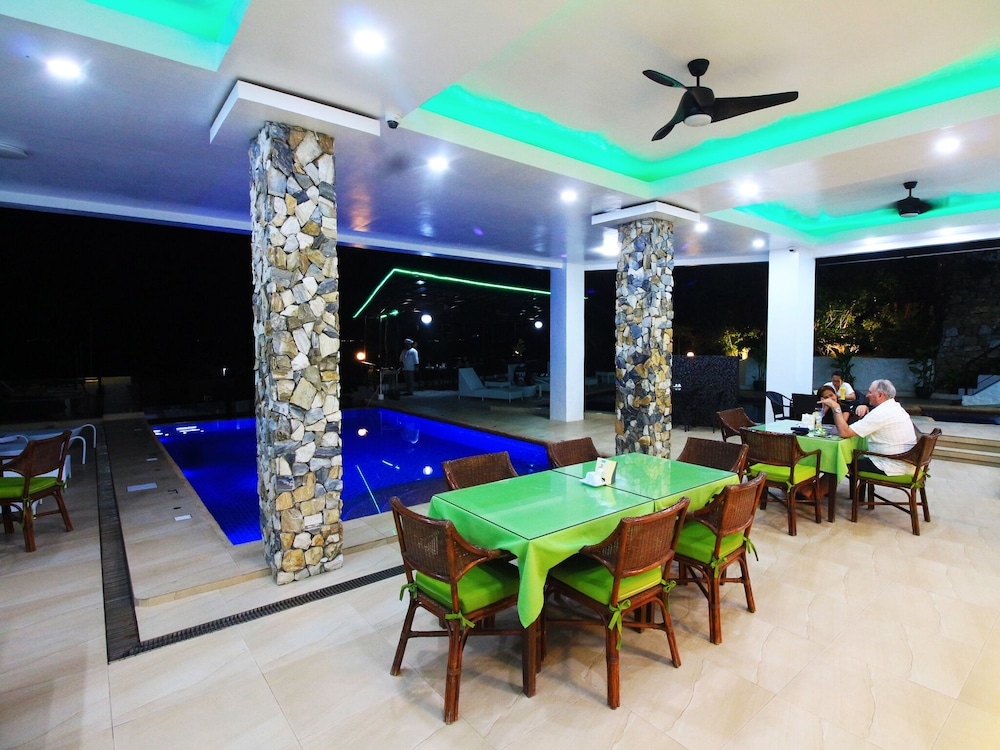 Manarra Seaview Resort 50/67