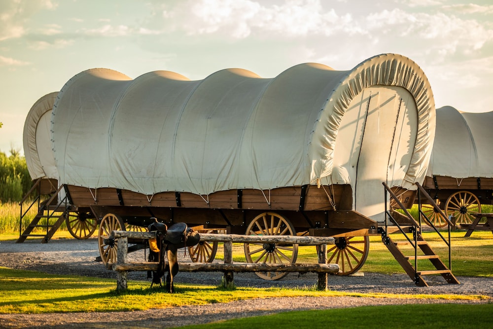Conestoga Ranch Glamping Resort 93/100