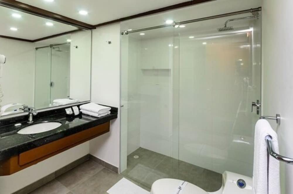 TRAVELERS APARTAMENTOS Y SUITES CONDOMINIOPLENITUD 61/67